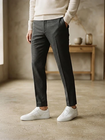 Mens Minimalist White Leather Sneaker