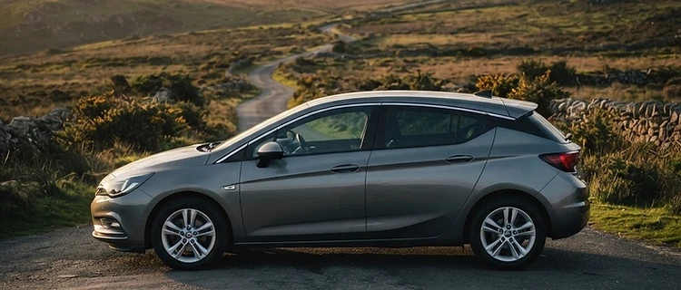 Used Vauxhall Astra K (2015–2021) Buyer’s Guide: Reliability, 1.4 Turbo LSPI Issues and Clutch Faults