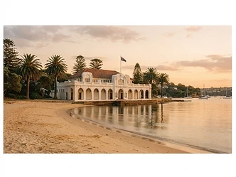 Bathers Pavilion wedding photography in Balmoral Beach, Sydney