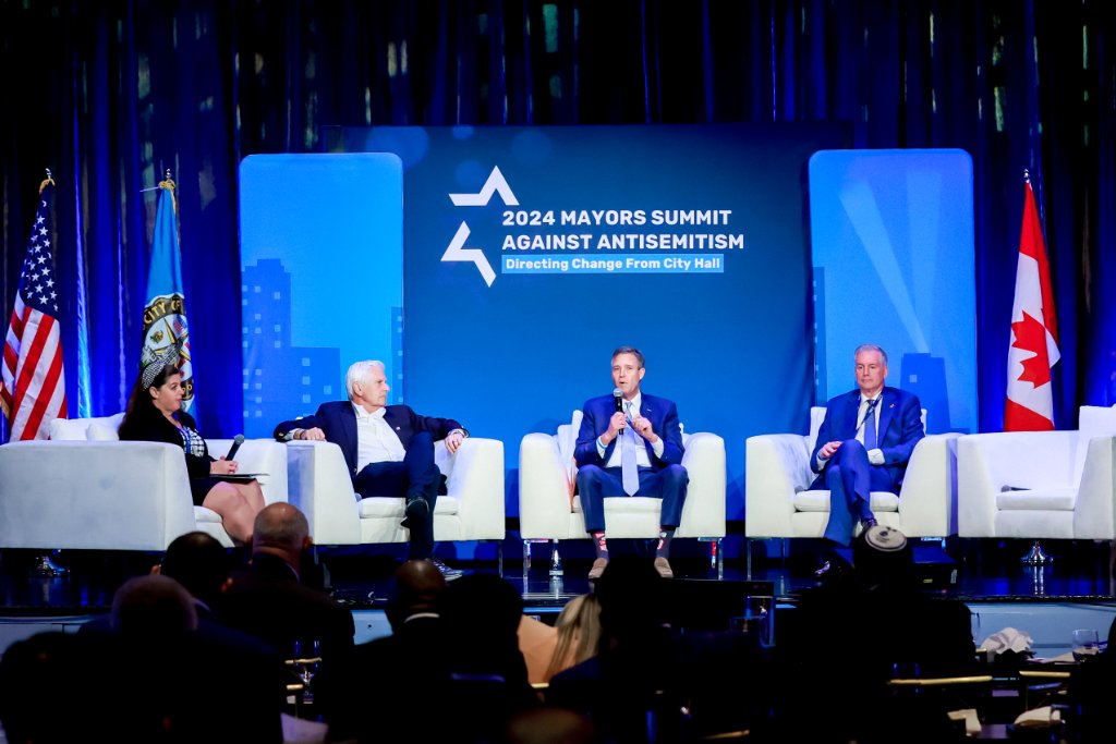 Scene from a previous Mayors Summit Against Antisemitism