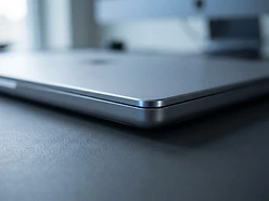 Brushed aluminum laptop edge