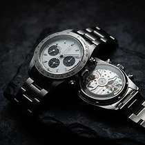 Chronograph watch with rattrapante and flyback complications
