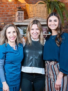 Francisca Moreno y Catalina Verdugo
