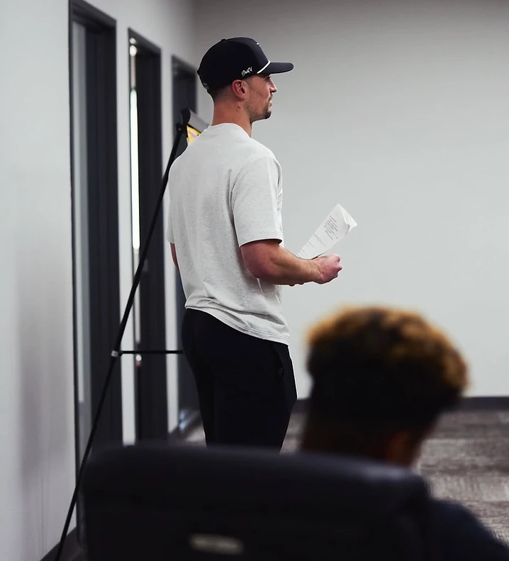 Fortis performance coach leading a session