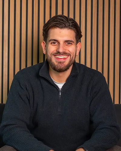 Luka Sawilla, Marketing bei A&J Elektrotechnik in Rastede