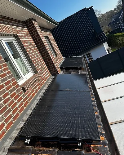 Photovoltaikanlage von A&J auf einem Wohnhaus