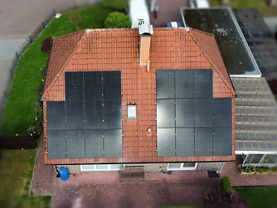 Photovoltaikanlage von A&J Elektrotechnik in Westerstede: 9,79 kWp mit 7 kWh Speicher