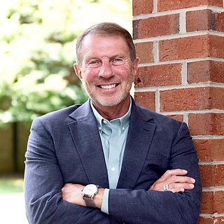 Brent, Roopy's Operations lead