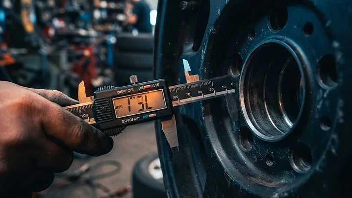 The Aftermarket Wheel Fitment Gap: How to Measure and Match Center Bores