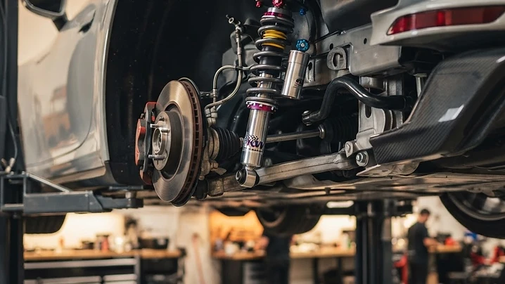 Damping Tuning: Reading Rebound and Compression on the Street