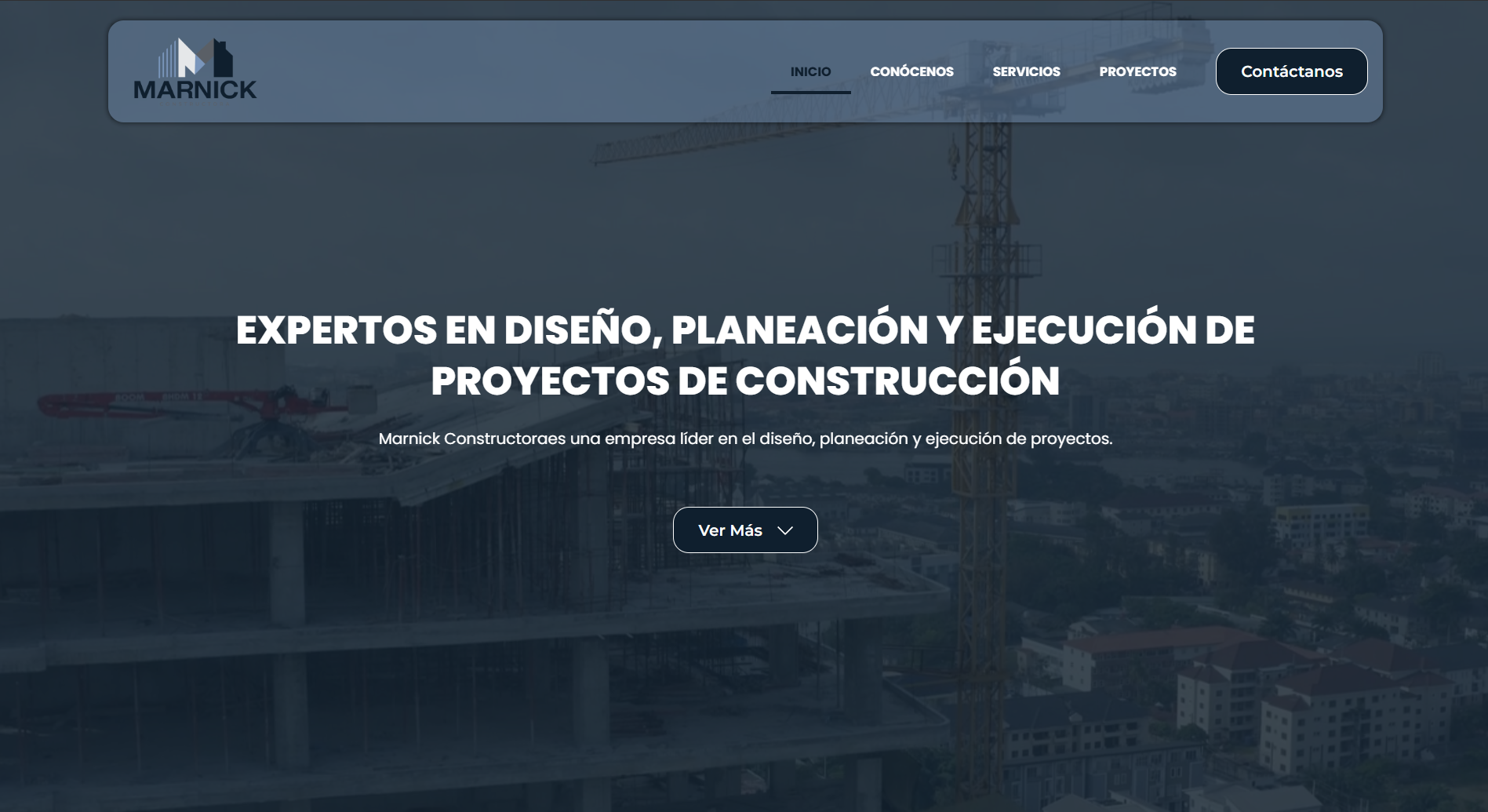 Captura de pantalla del sitio web de Marnick Constructora, expertos en diseño y construcción