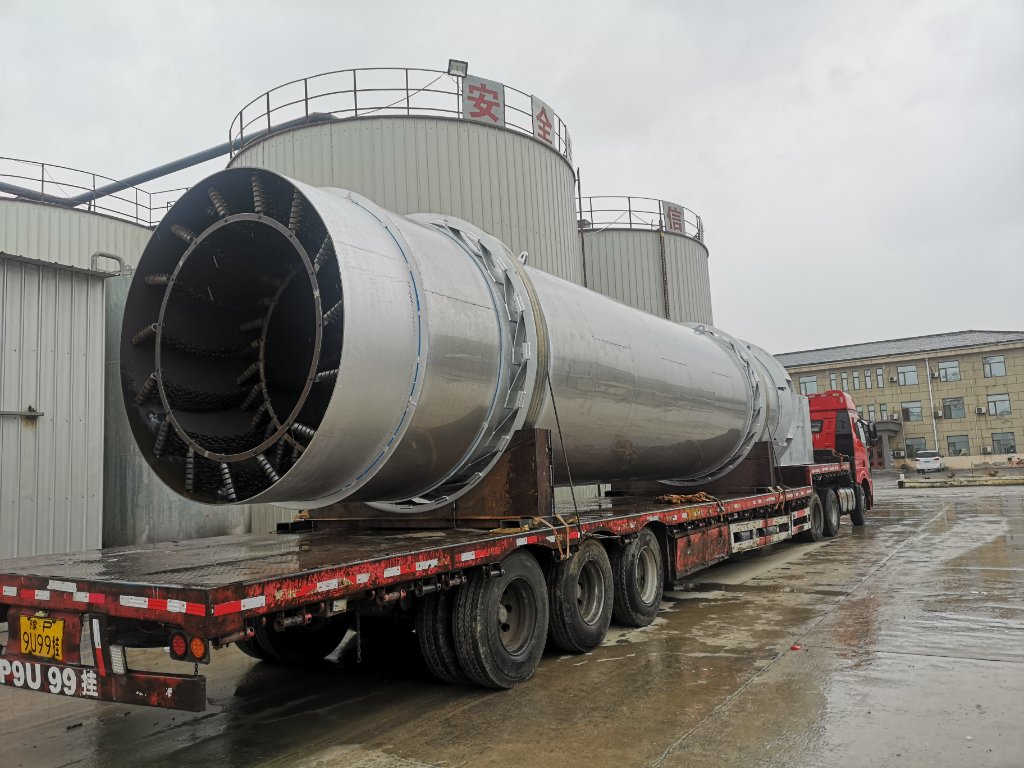 IREGE drying drum transported on flatbed truck