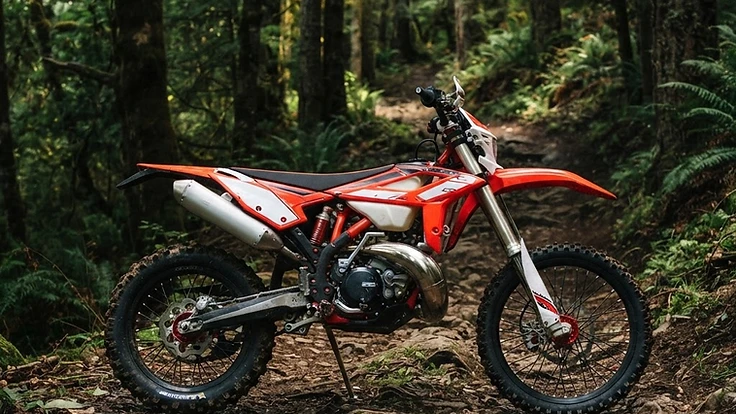 The Beta 300 RR Performance Gap: Analyzing the X-Pro vs. Race Models for 2025
