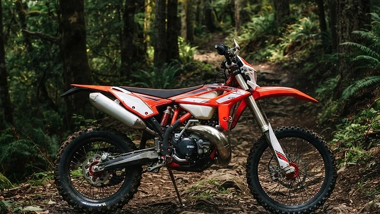 Vertical Velocity: The Science of Steep Ascents on the 2025 Beta 300 RR Race