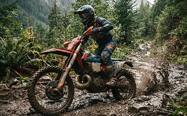 How to Ride Deep Mud on an Enduro Motorcycle