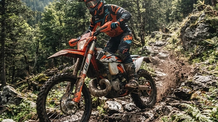Technical Insight: The 2025 KTM 300 EXC