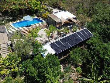 Vivienda con alberca en zona costera