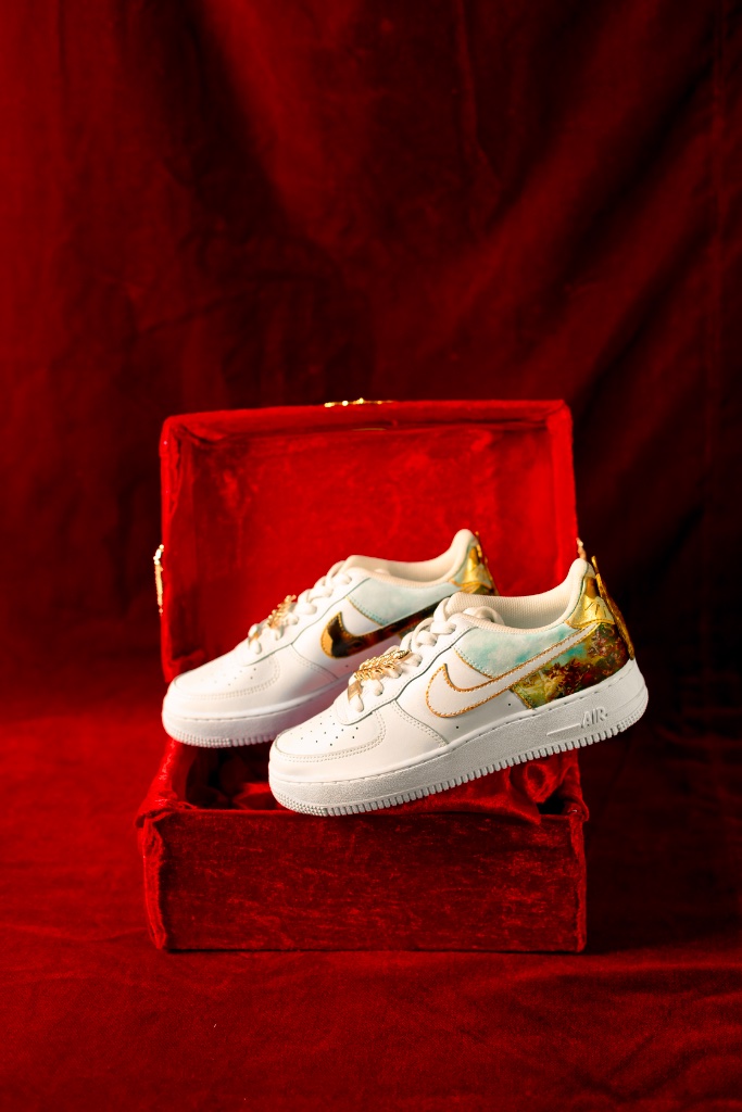 Custom shoes — plate 3