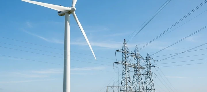 Wind turbine with transmission infrastructure