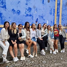 Clientes na Fonte da Sabuga, Sintra