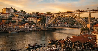 Lisbon → Porto Transfer (Private Car)