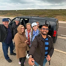 Grupo na Nazaré com vista panorâmica
