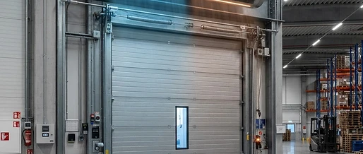 Optimierung der Torklimatisierung in Logistikzentren