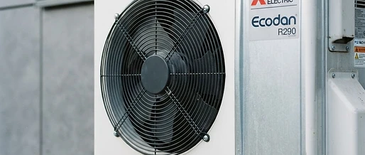 Mitsubishi Electric Ecodan PUZ-WZ: Effiziente Kaskadenlösungen für Mehrfamilienhäuser