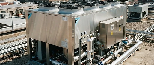 Daikin Kältetechnik: Inverter-Schraubenverdichter und GWP