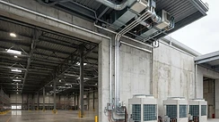 Mitsubishi Electric YXM: VRF-Systeme mit R32 für Hallenkühlung