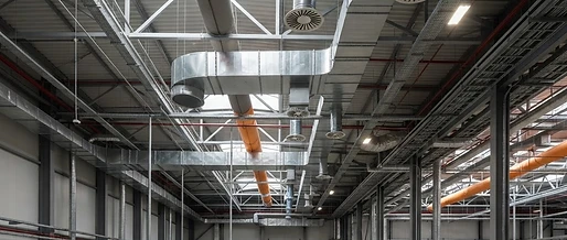 Hallenklimatisierung: Effizienzsteigerung durch Quellluftsysteme