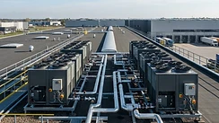 Großwärmepumpe Mitsubishi Electric CAHV R290 für Hallenheizung