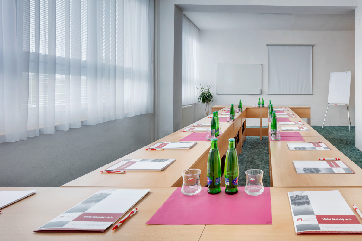 Konferenční sál Hotelu Skalský dvůr