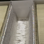 V-notch weir with cascading aerated water in a treatment trough