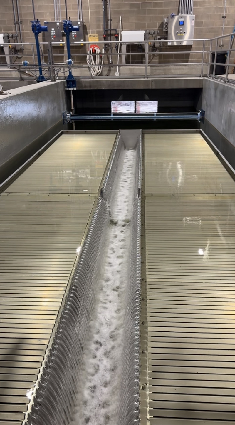 Clarifier beds and collection channel in operation