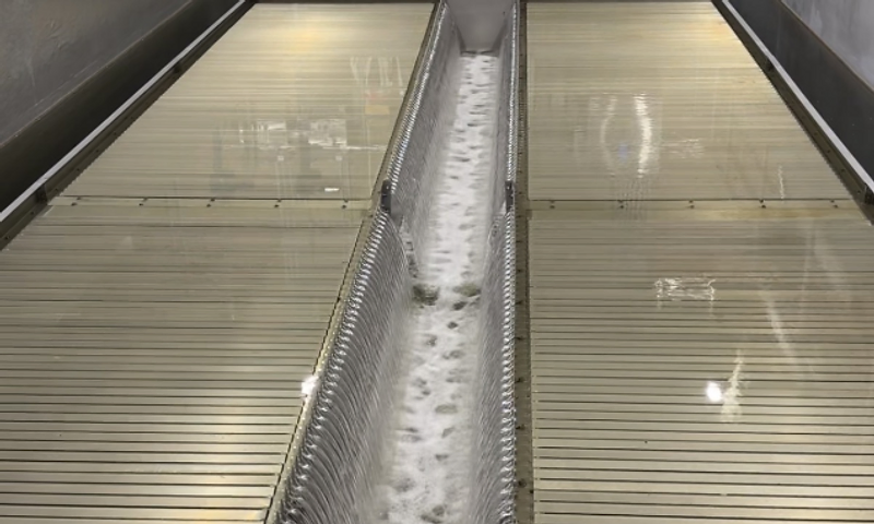 Clarifier beds and collection channel in operation