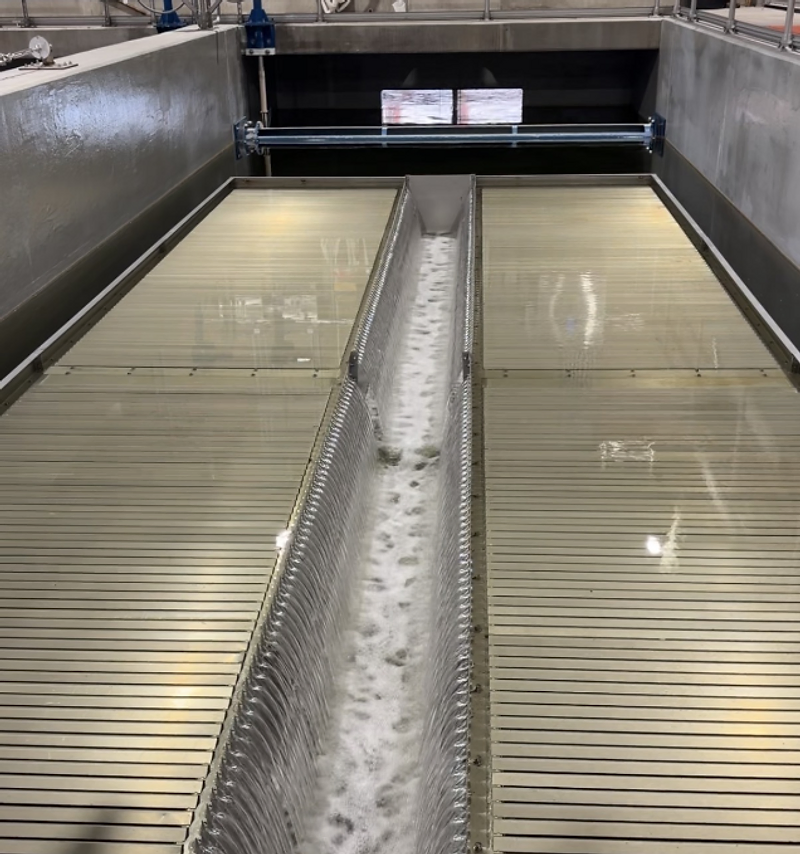 Clarifier beds and collection channel in operation