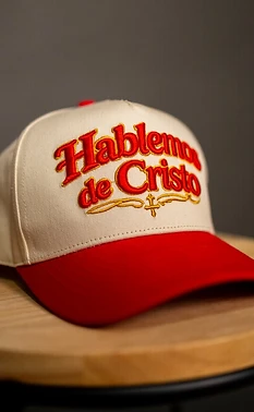 Gorra sobre banqueta