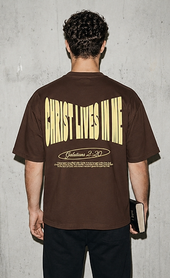 T-shirt 'CHRIST LIVES IN ME'