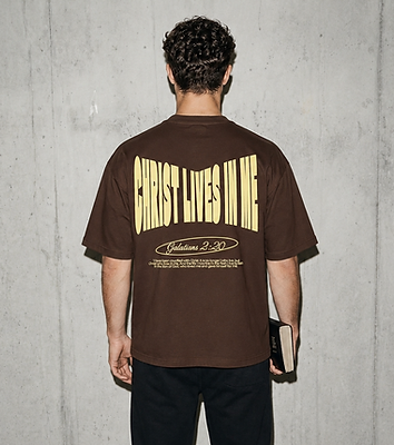 T-shirt 'CHRIST LIVES IN ME'