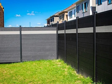Charcoal & Fog: A Two-Tone Fence That Turns Heads — photo 4