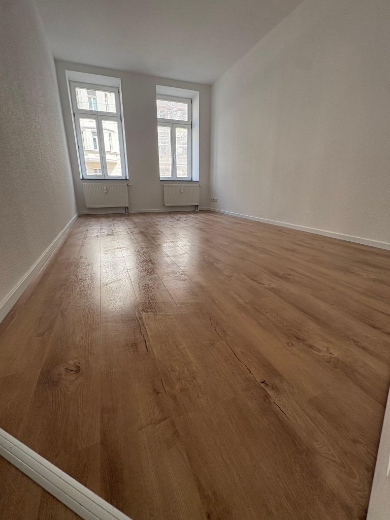 Zimmer — Balkontür