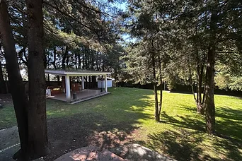 Jardín, terraza y asador de Villa Lorena