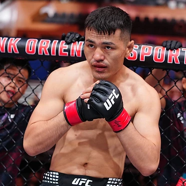 Maheshate’s Striking-to-Grappling Evolution Shakes Up UFC Lightweight Division