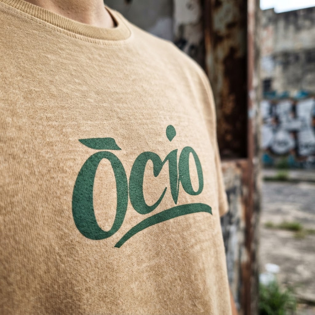 T-Shirt Ócio Floral — Amarela