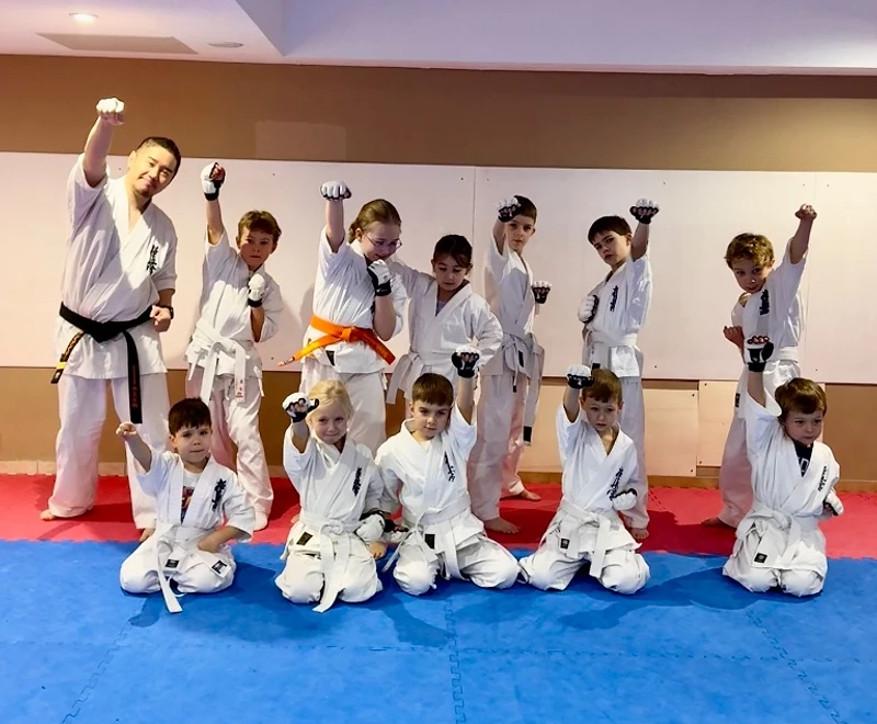 Kyokushin Karateka im Shinzen Dojo Berlin