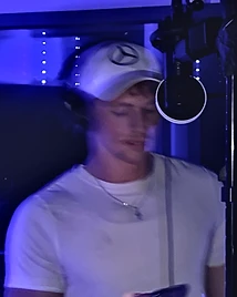 Reading lyrics mid-session