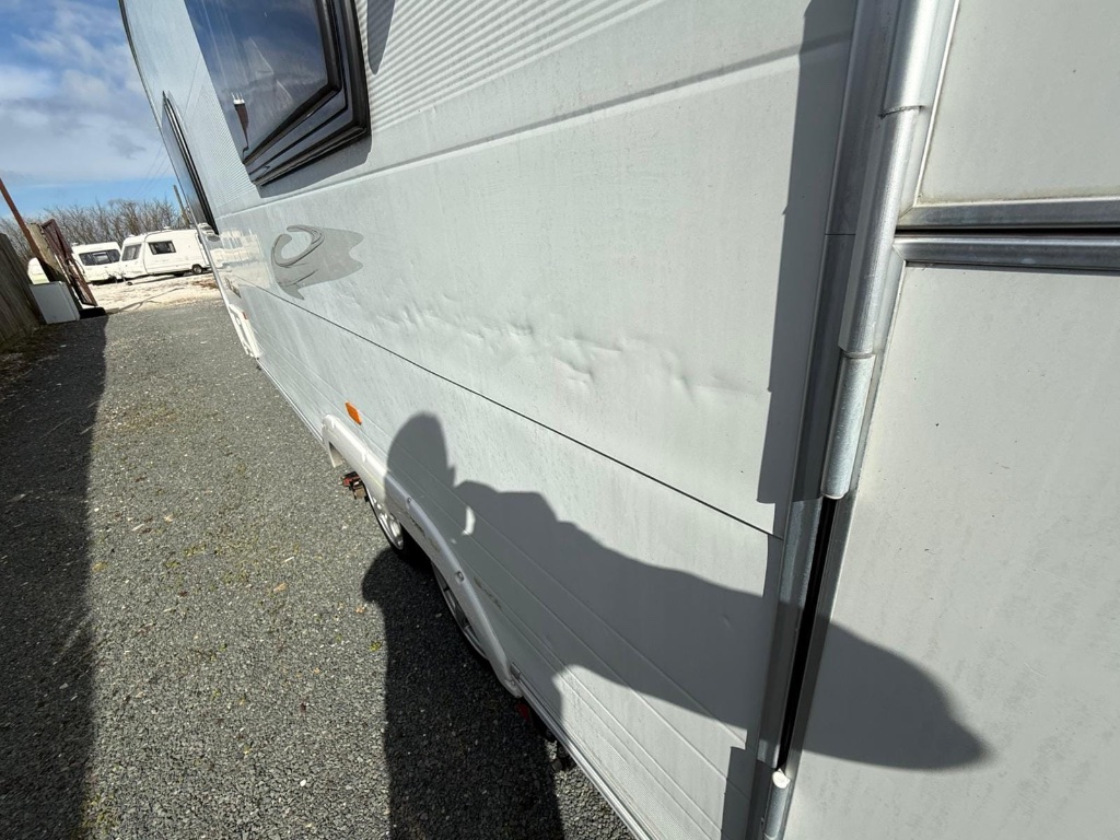 2009 Lunar Ultima FB used caravan for sale in Lincolnshire — photo 16