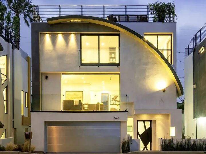 Custom residence by Apel Design in Venice, view 2 of 2