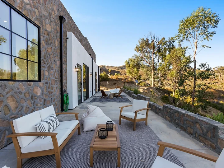 Terrace and outdoor living by Apel Design, view 3 of 4